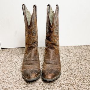 WOMENS - ARIAT Genuine Leather Boots - Size 8